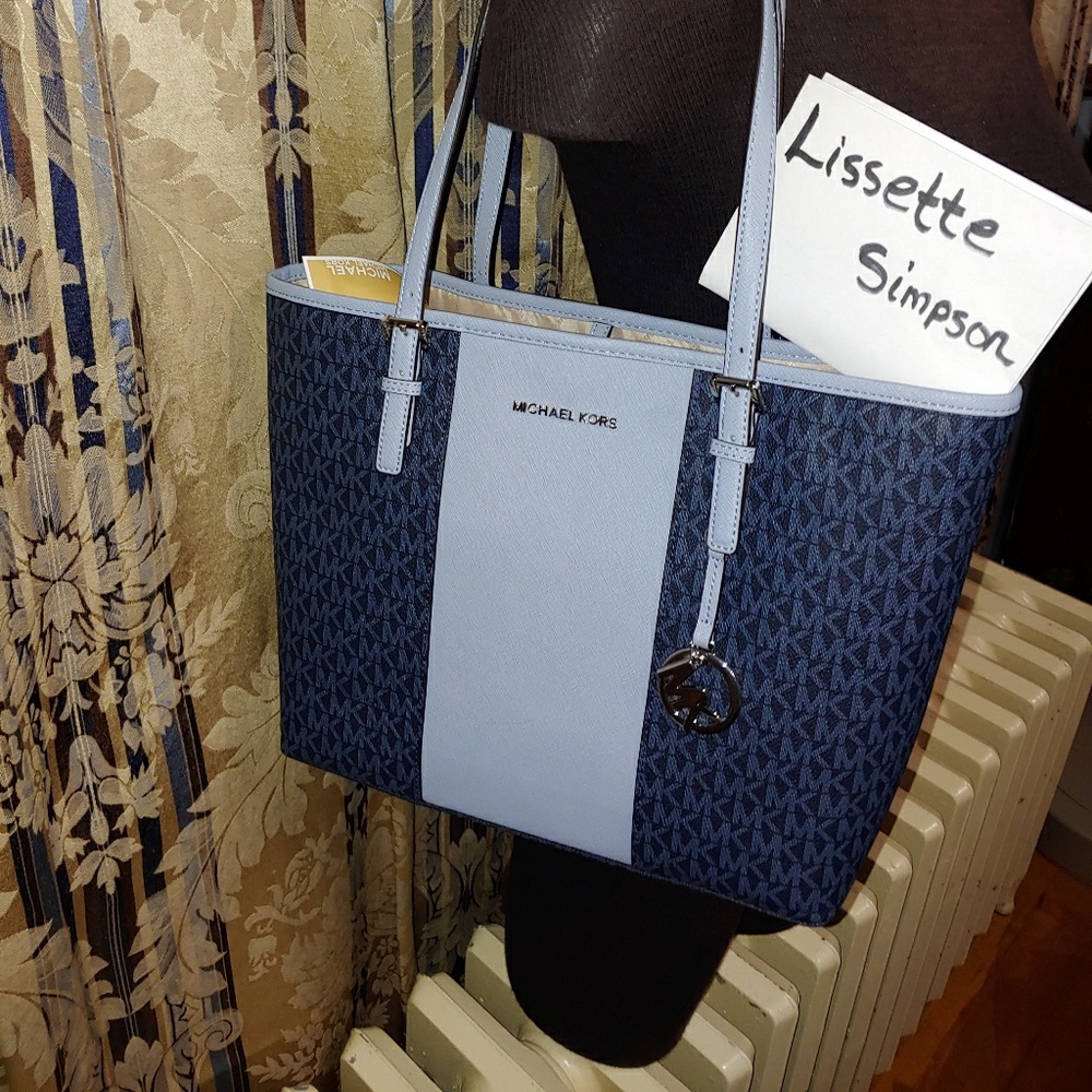 Center Stripe Jet Set Trvl Med. Carry All Tote